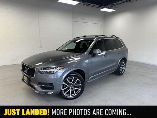 2019 Volvo XC90 T6 Momentum