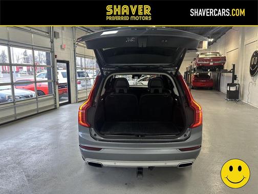 2019 Volvo XC90 T6 Momentum