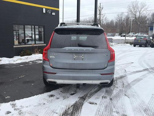 2019 Volvo XC90 T6 Momentum