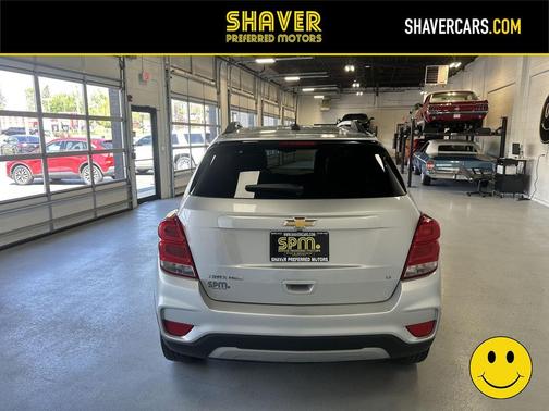 Silver Ice Metallic 2018 Chevrolet Trax LT