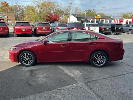 Matador Red Mica 2017 Lexus ES 350 Base