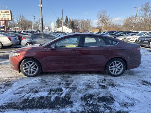 2014 Ford Fusion SE