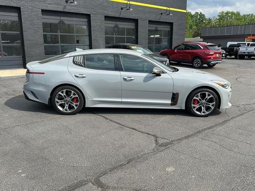Ceramic Silver 2018 Kia Stinger GT