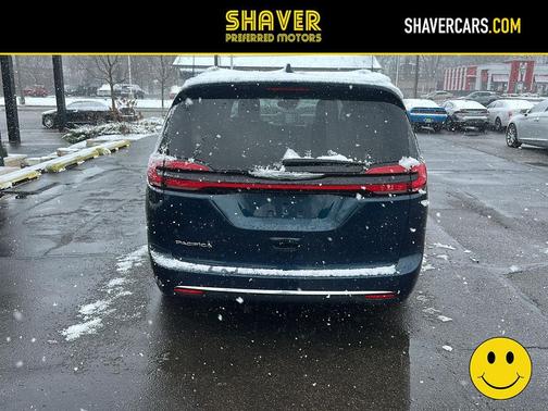 2021 Chrysler Pacifica Touring L