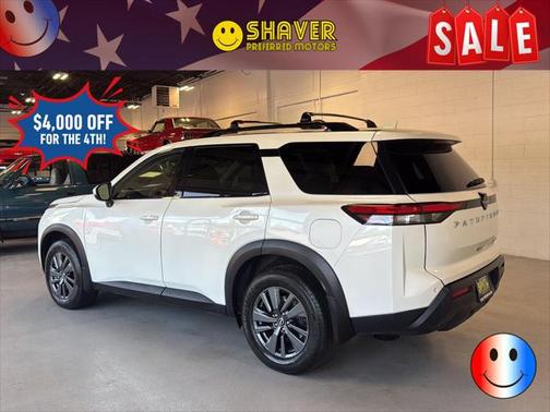 2022 Nissan Pathfinder SV 4WD