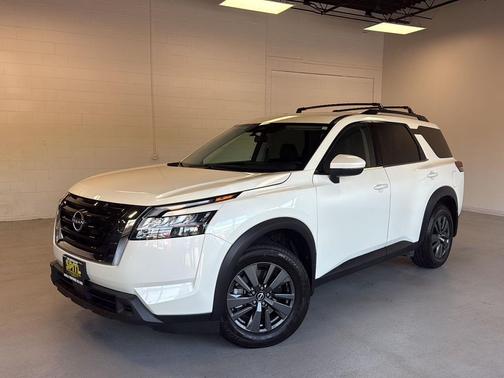 2022 Nissan Pathfinder SV 4WD