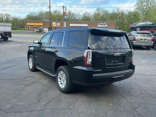 Onyx Black 2016 GMC Yukon SLT