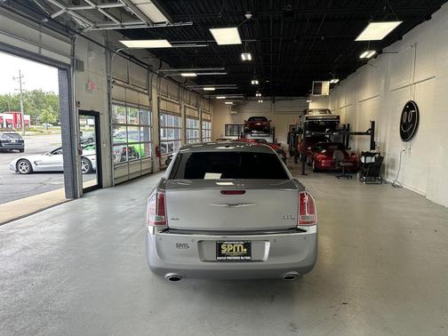 Billet Metallic Clearcoat 2014 Chrysler 300 S