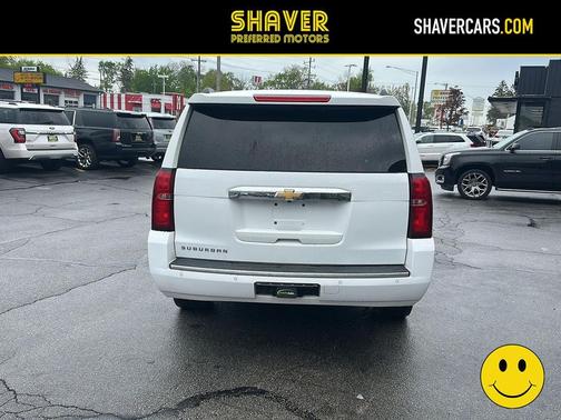 Summit White 2019 Chevrolet Suburban LT