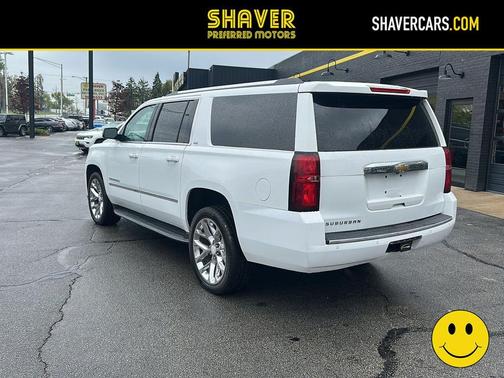 Summit White 2019 Chevrolet Suburban LT