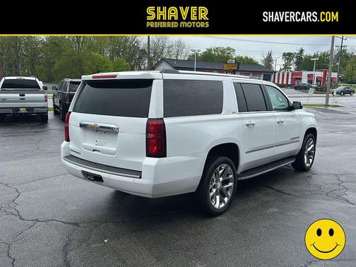 Summit White 2019 Chevrolet Suburban LT