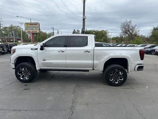 White Frost Tricoat 2020 GMC Sierra 1500 SLT