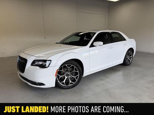 2018 Chrysler 300 S