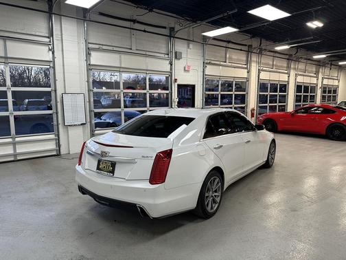 2018 Cadillac CTS 2.0L Turbo Luxury