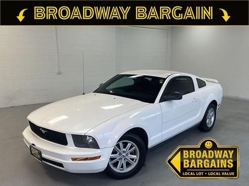 2006 Ford Mustang Deluxe