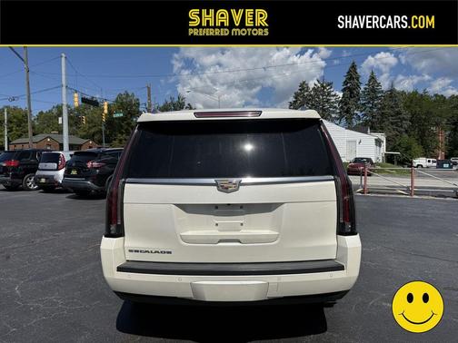 2015 Cadillac Escalade Luxury