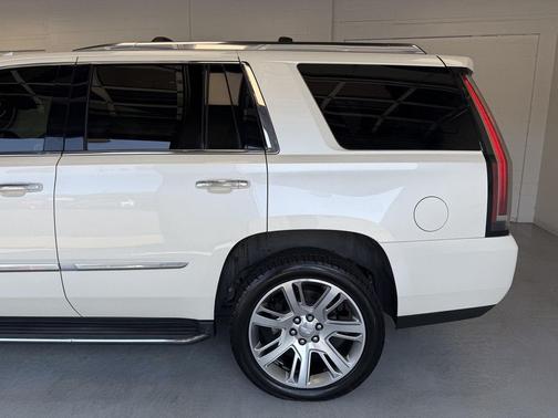 2015 Cadillac Escalade Luxury