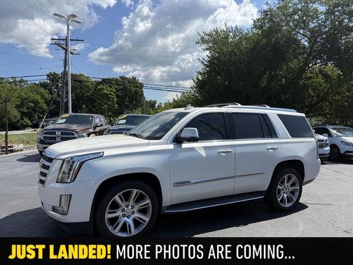 2015 Cadillac Escalade Luxury