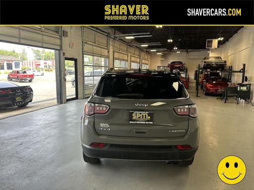 Sting-Gray Clearcoat 2022 Jeep Compass Limited