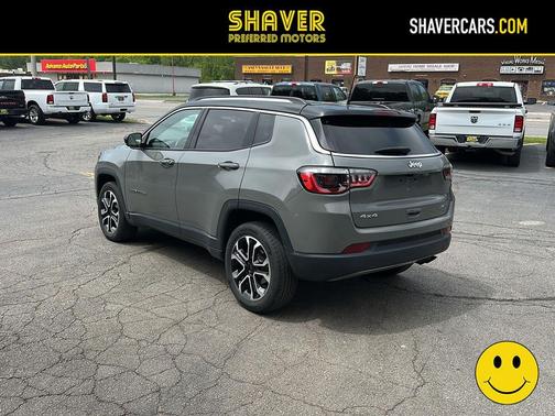 Sting-Gray Clearcoat 2022 Jeep Compass Limited