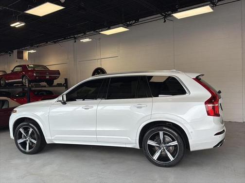 2017 Volvo XC90 T6 R-Design