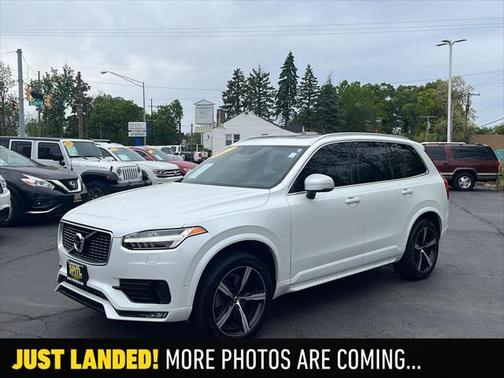2017 Volvo XC90 T6 R-Design