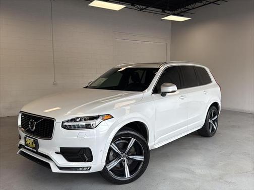 2017 Volvo XC90 T6 R-Design