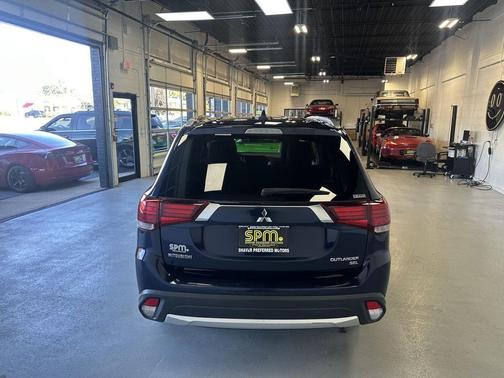 Cosmic Blue Metallic 2017 Mitsubishi Outlander SEL S-AWC