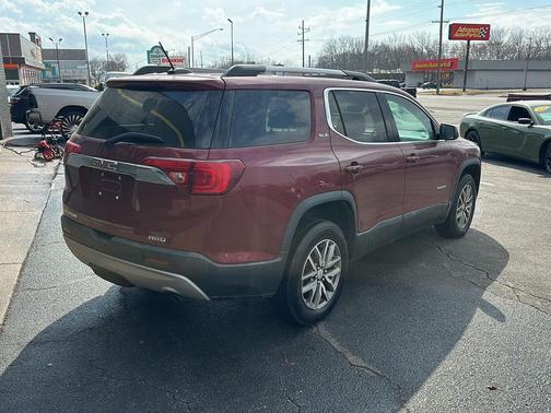 2017 GMC Acadia SLE-2