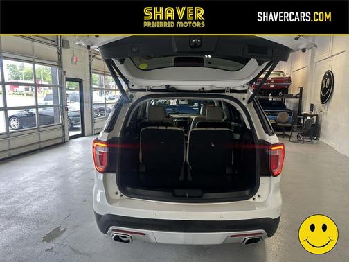White Platinum Metallic Tri-Coat 2017 Ford Explorer Platinum