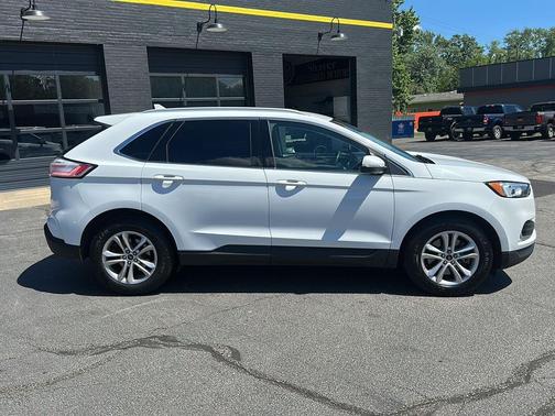 Oxford White 2020 Ford Edge SEL