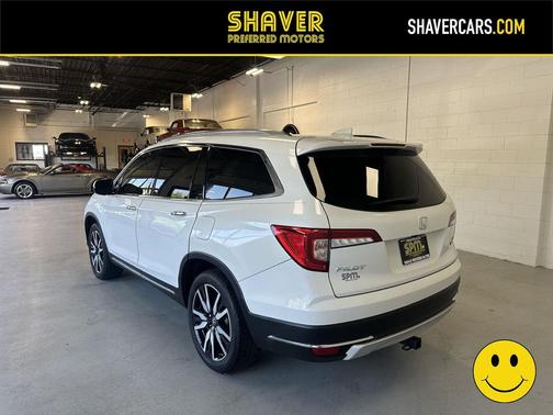 Platinum White Pearl 2021 Honda Pilot Touring 8-Passenger