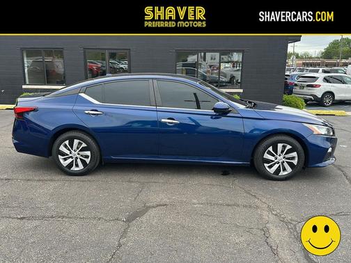 Deep Blue Pearl 2020 Nissan Altima S FWD