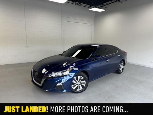 Deep Blue Pearl 2020 Nissan Altima S FWD