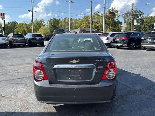 2016 Chevrolet Sonic LT