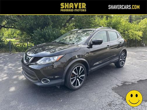Magnetic Black 2017 Nissan Rogue Sport SL
