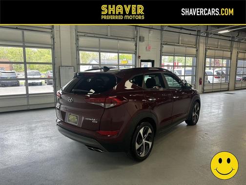 Ruby Wine 2016 Hyundai TUCSON Limited