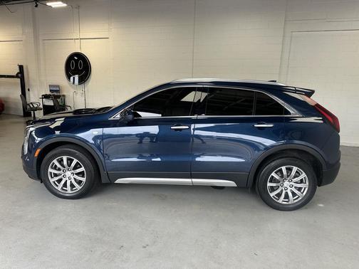 Twilight Blue Metallic 2019 Cadillac XT4 Premium Luxury