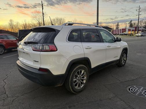 2021 Jeep Cherokee Latitude Plus