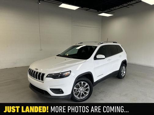 Bright White Clearcoat 2021 Jeep Cherokee Latitude Plus