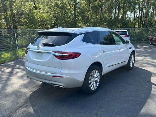 White Frost Tricoat 2020 Buick Enclave AWD Essence