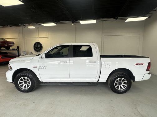 2016 RAM 1500 Sport