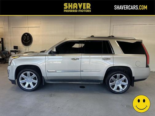 Silver Coast Metallic 2016 Cadillac Escalade Luxury