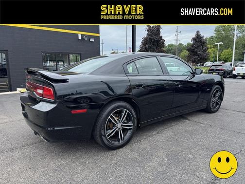 Pitch Black 2013 Dodge Charger R/T