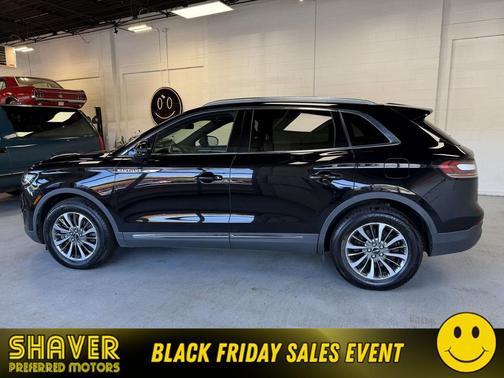 2019 Lincoln Nautilus Select