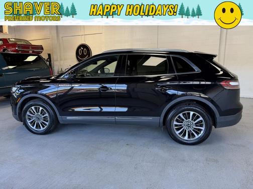 2019 Lincoln Nautilus Select