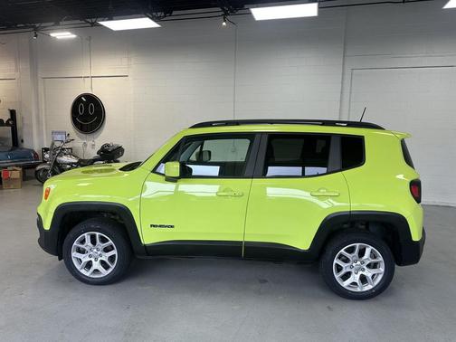 Hypergreen Clearcoat 2018 Jeep Renegade Latitude