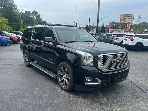 Onyx Black 2017 GMC Yukon XL Denali