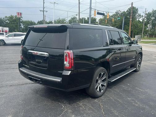 Onyx Black 2017 GMC Yukon XL Denali