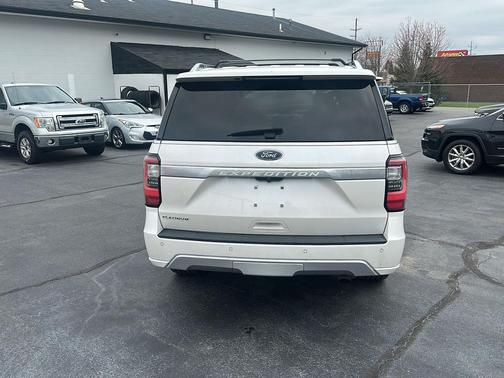 White Platinum Metallic Tri-Coat 2018 Ford Expedition Platinum
